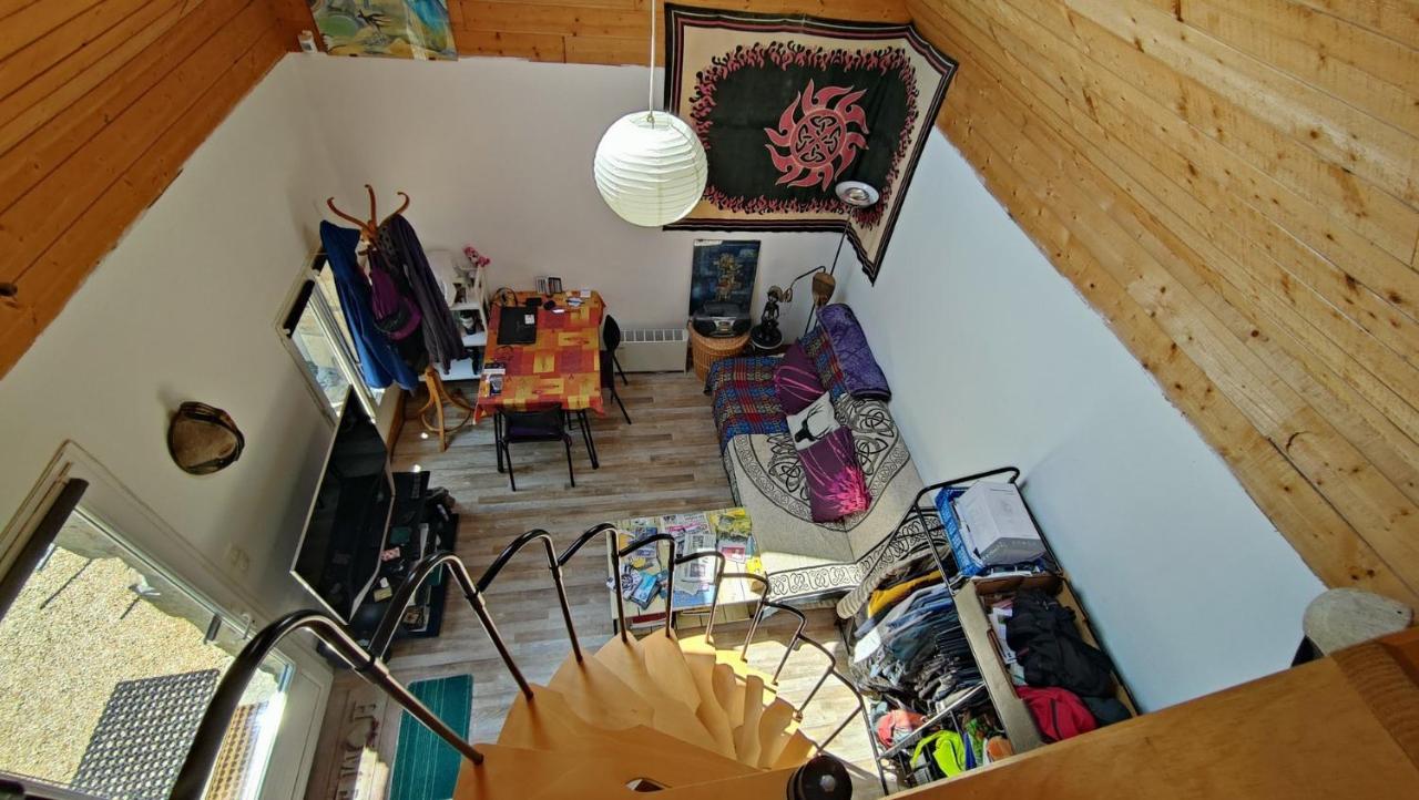 Maisonnette Avec Cour Ploubezre Luaran gambar